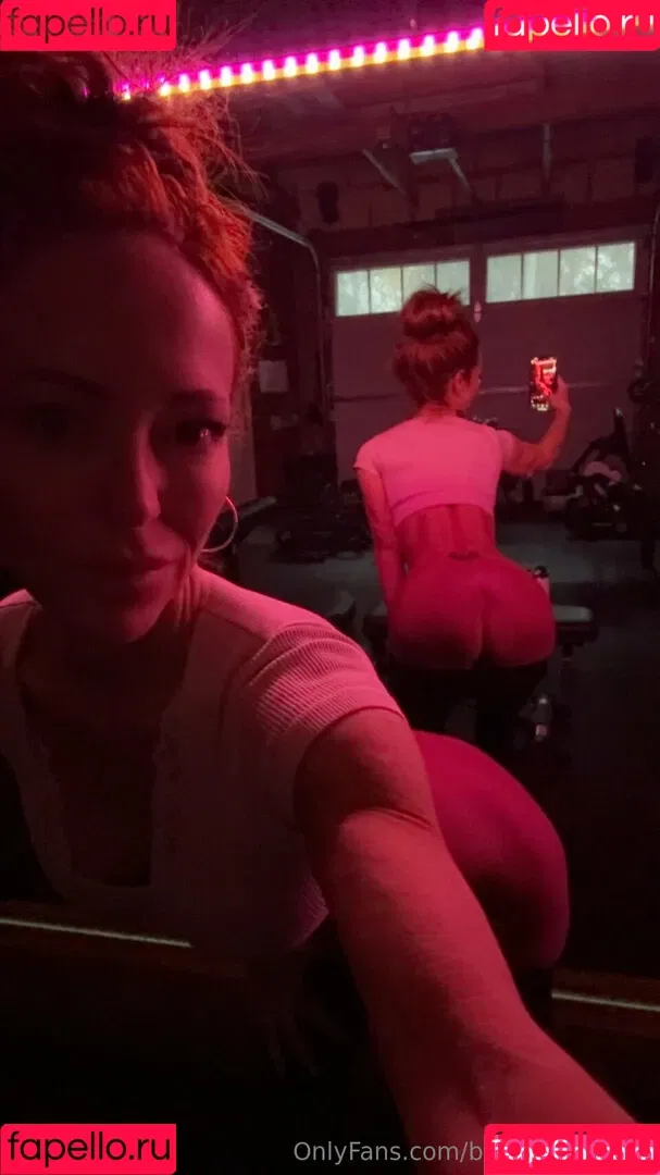 Dakota Blushing Onlyfans Photo Gallery 