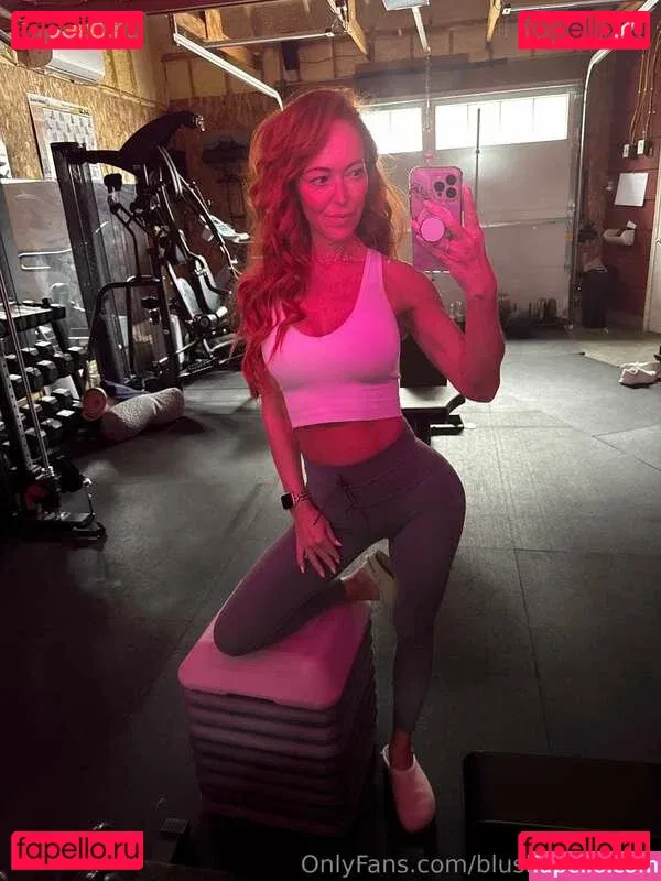 Dakota Blushing Onlyfans Photo Gallery 