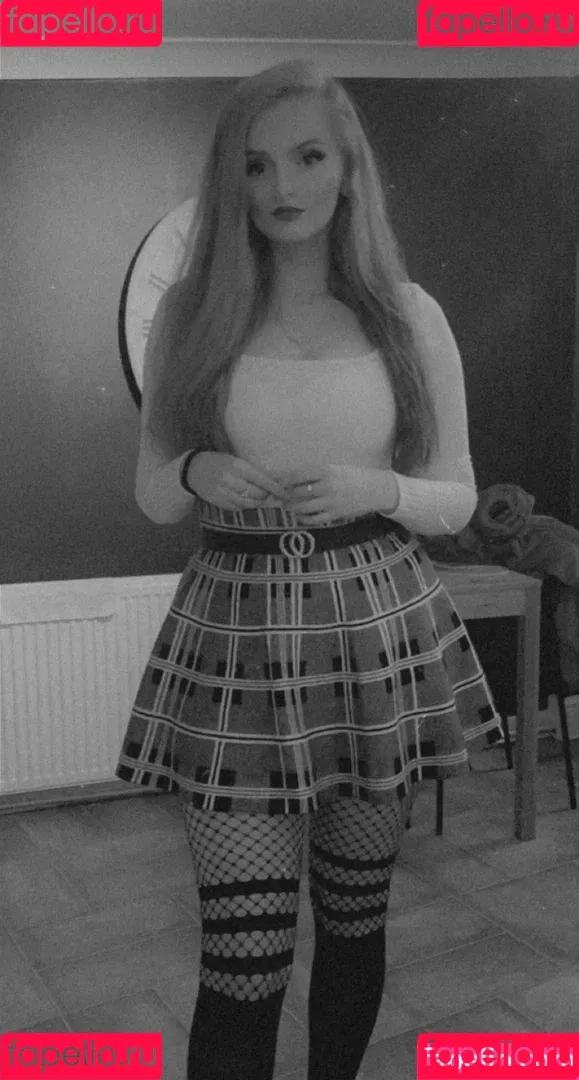 Somethingbee Onlyfans Photo Gallery 