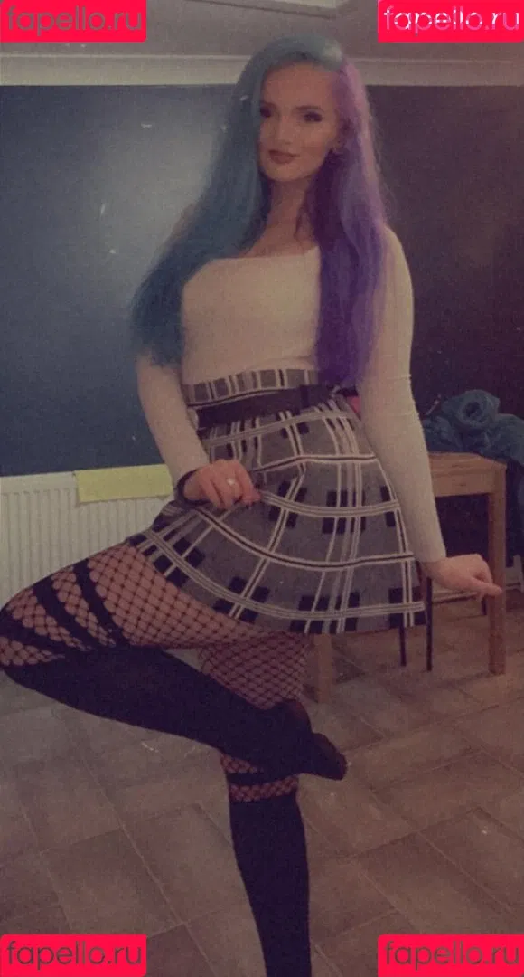 Somethingbee Onlyfans Photo Gallery 