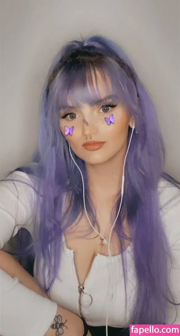 Somethingbee Onlyfans Photo Gallery 