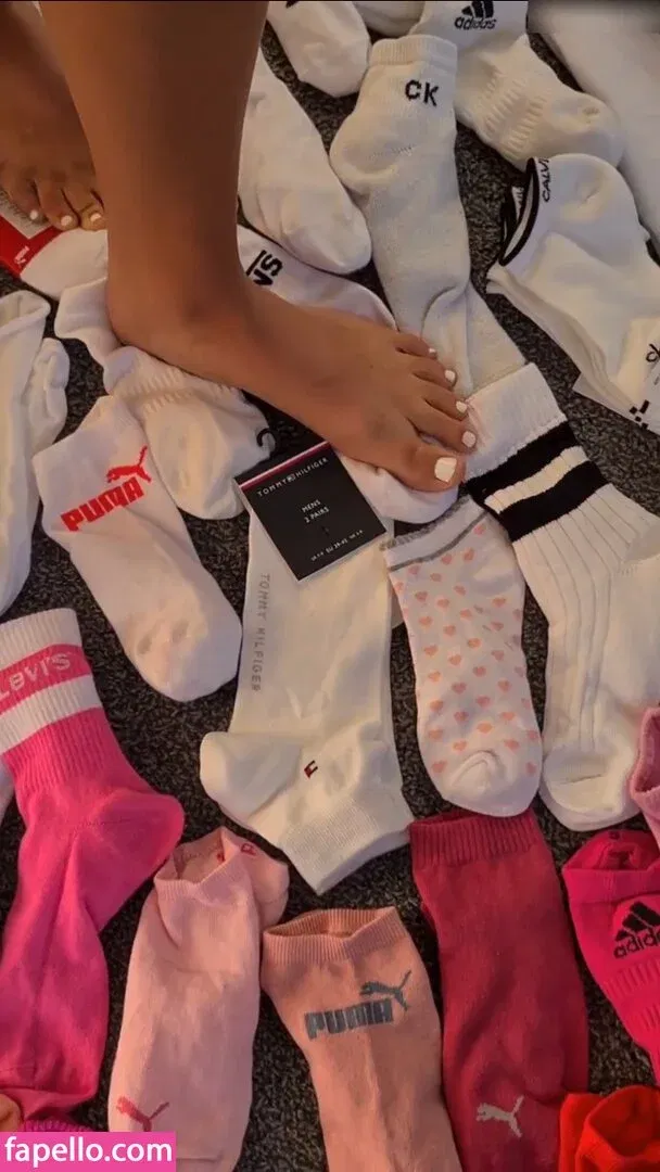 Deineemily Onlyfans Photo Gallery 