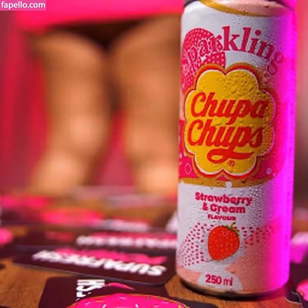 Tellmekimy Onlyfans Photo Gallery 