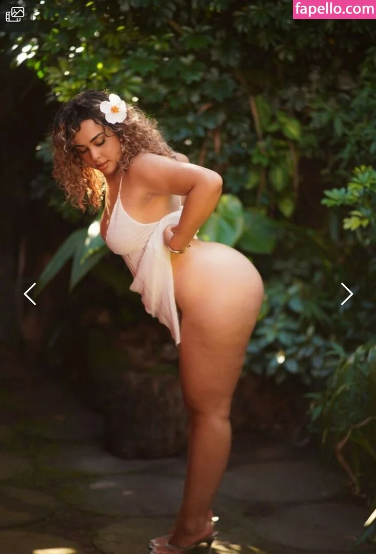 Tellmekimy Onlyfans Photo Gallery 