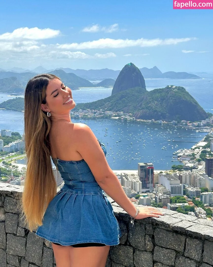 Carla Evellyn Onlyfans Photo Gallery 