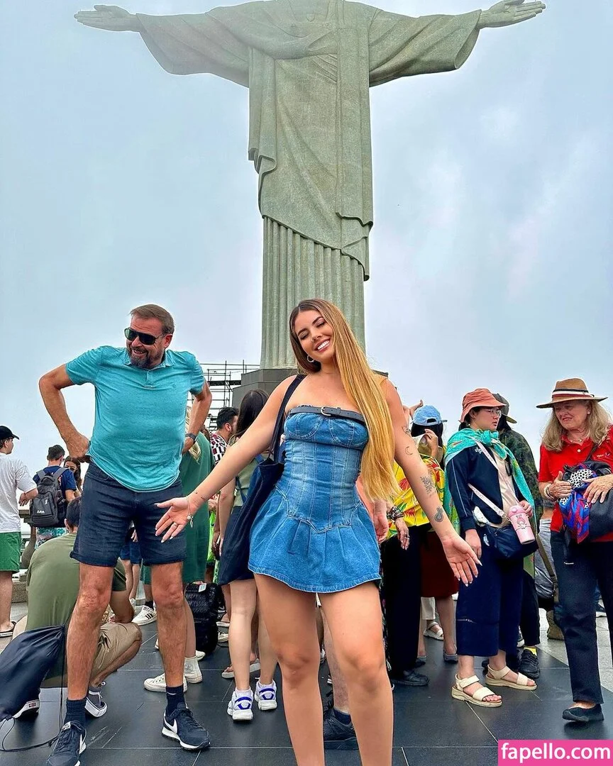 Carla Evellyn Onlyfans Photo Gallery 