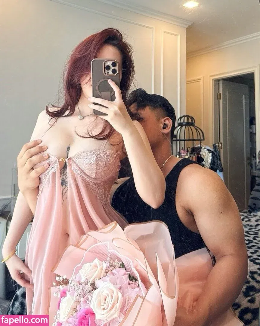 Hoàng Nhân Linh Chi Onlyfans Photo Gallery 