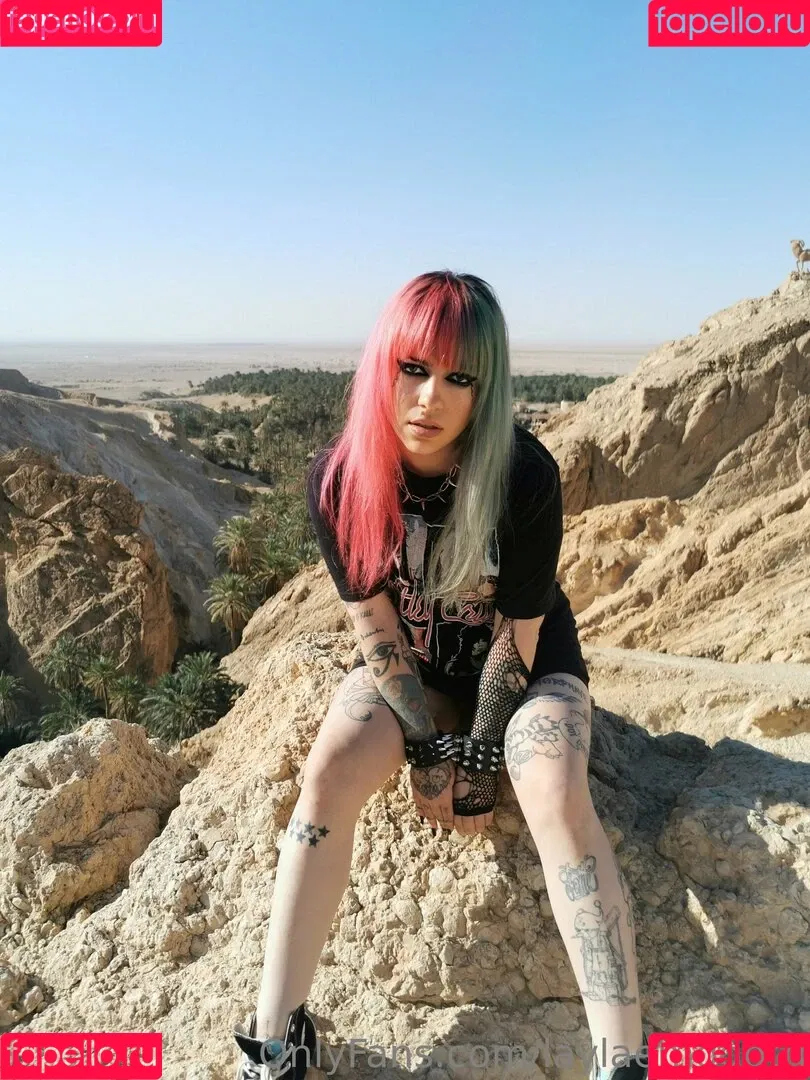 laylaemogoth Onlyfans Photo Gallery 