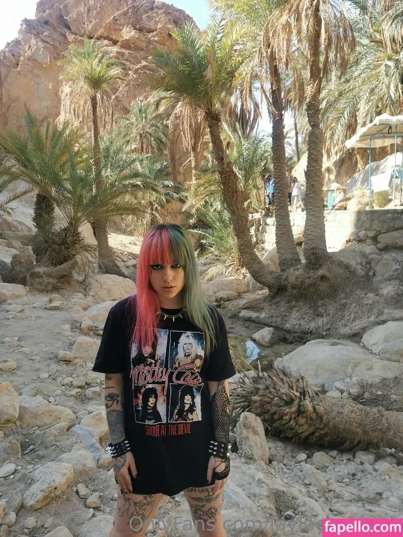 laylaemogoth Onlyfans Photo Gallery 