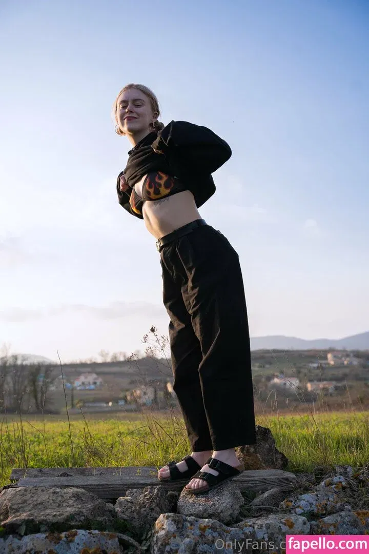 migifree Onlyfans Photo Gallery 