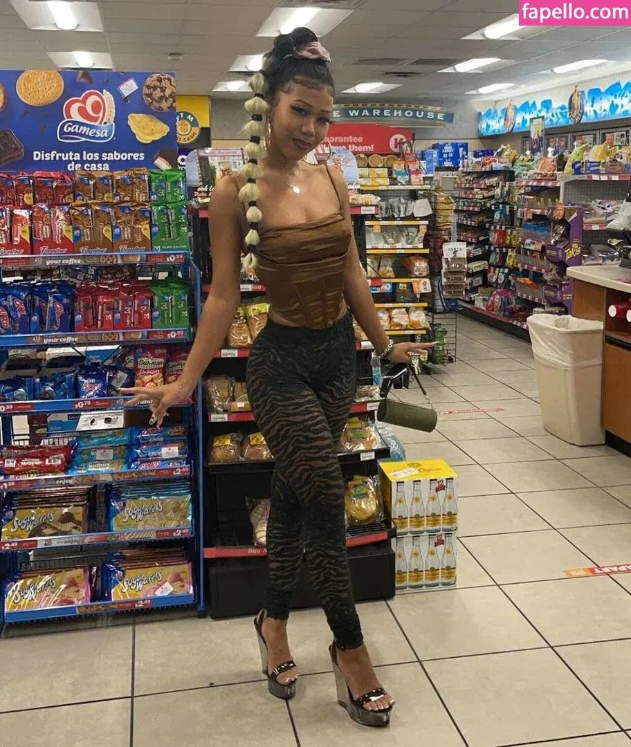 Sukibaby Onlyfans Photo Gallery 