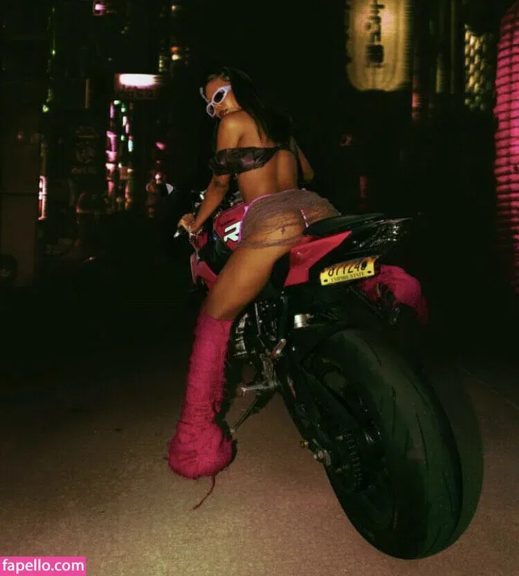 Sukibaby Onlyfans Photo Gallery 