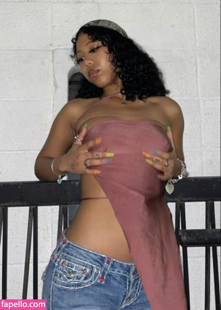 Sukibaby Onlyfans Photo Gallery 