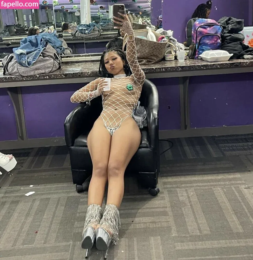 Sukibaby Onlyfans Photo Gallery 