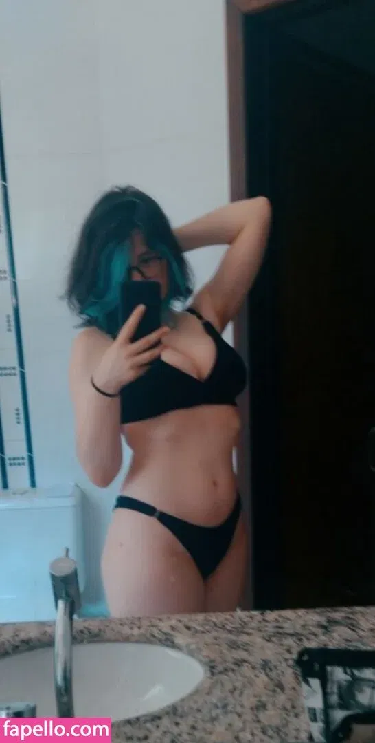 Abeia Mel Onlyfans Photo Gallery 