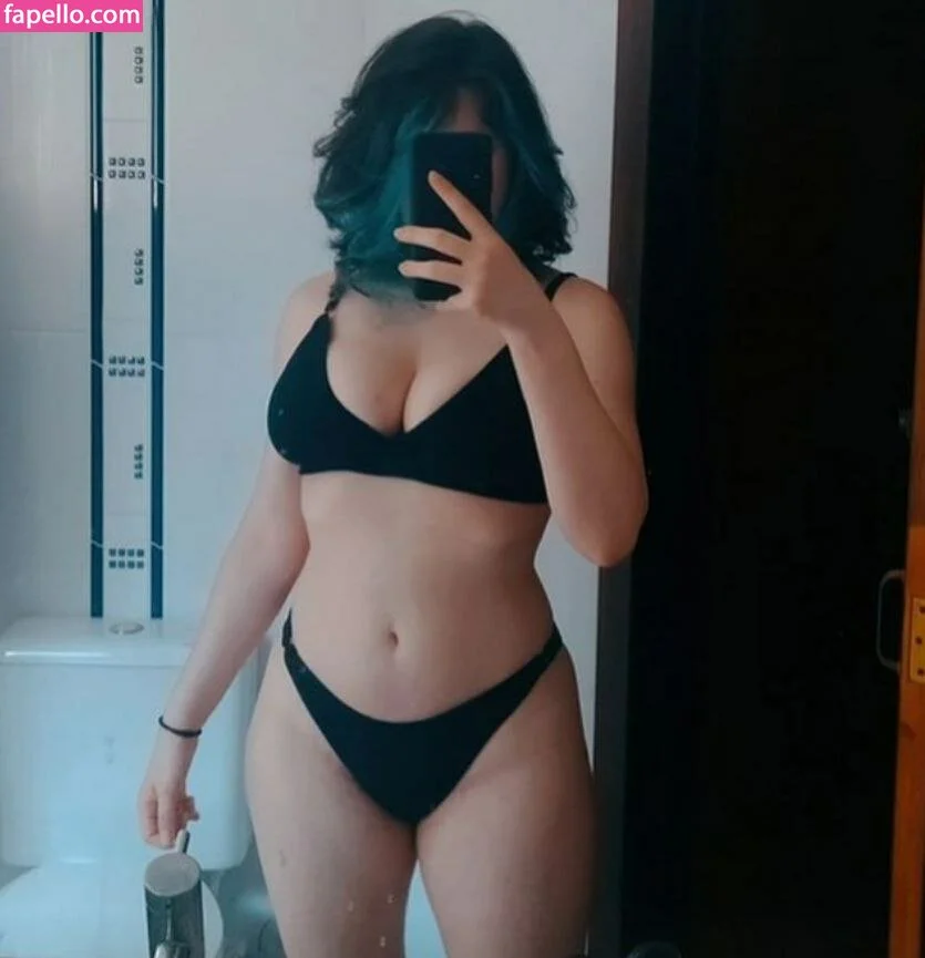 Abeia Mel Onlyfans Photo Gallery 