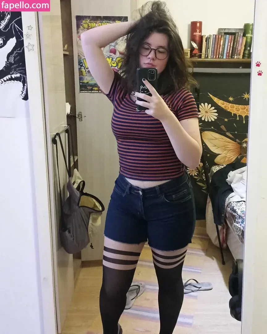 Abeia Mel Onlyfans Photo Gallery 