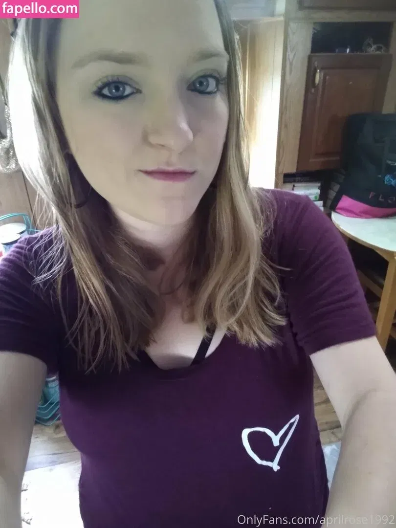 aprilrose1992 Onlyfans Photo Gallery 