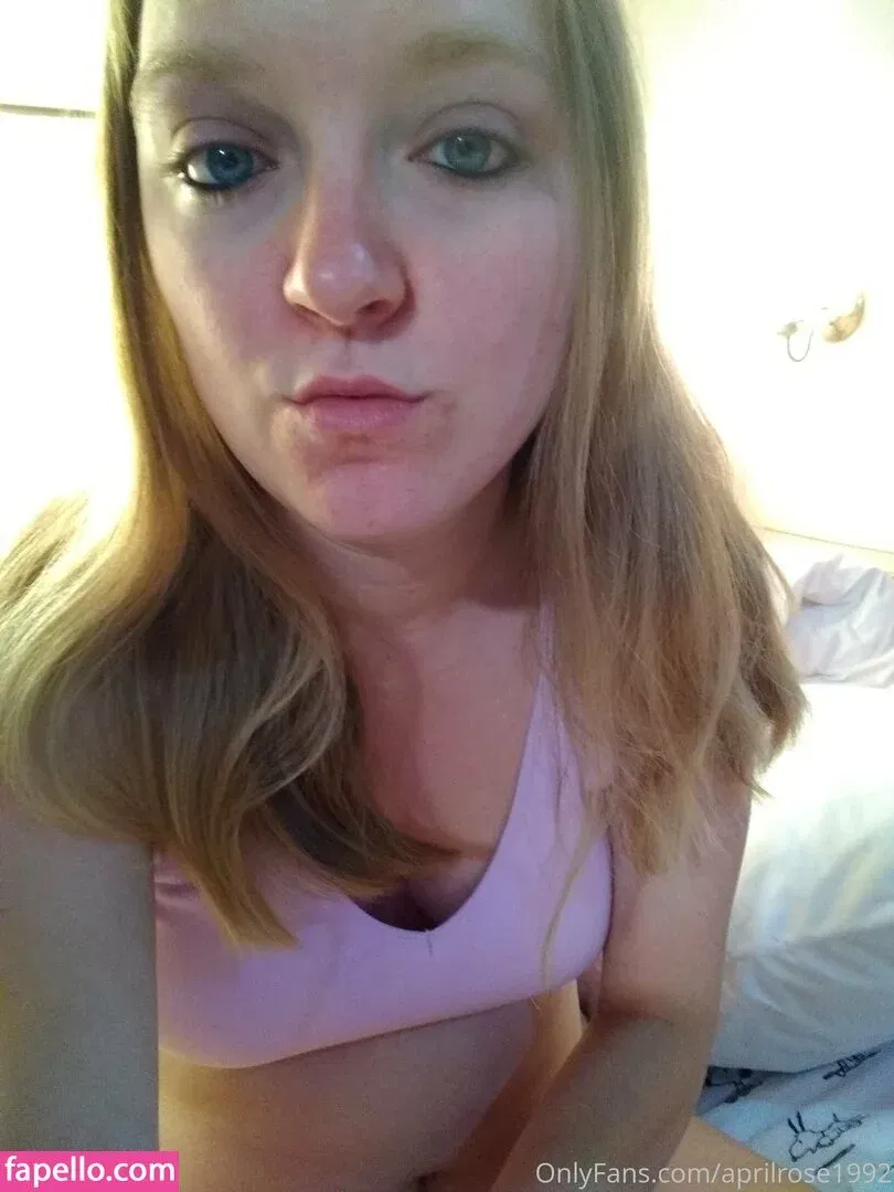 aprilrose1992 Onlyfans Photo Gallery 