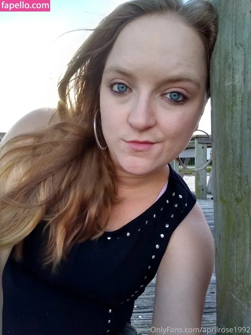 aprilrose1992 Onlyfans Photo Gallery 
