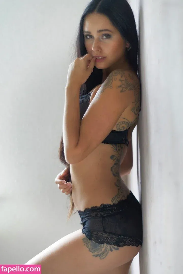 Lamacra Onlyfans Photo Gallery 