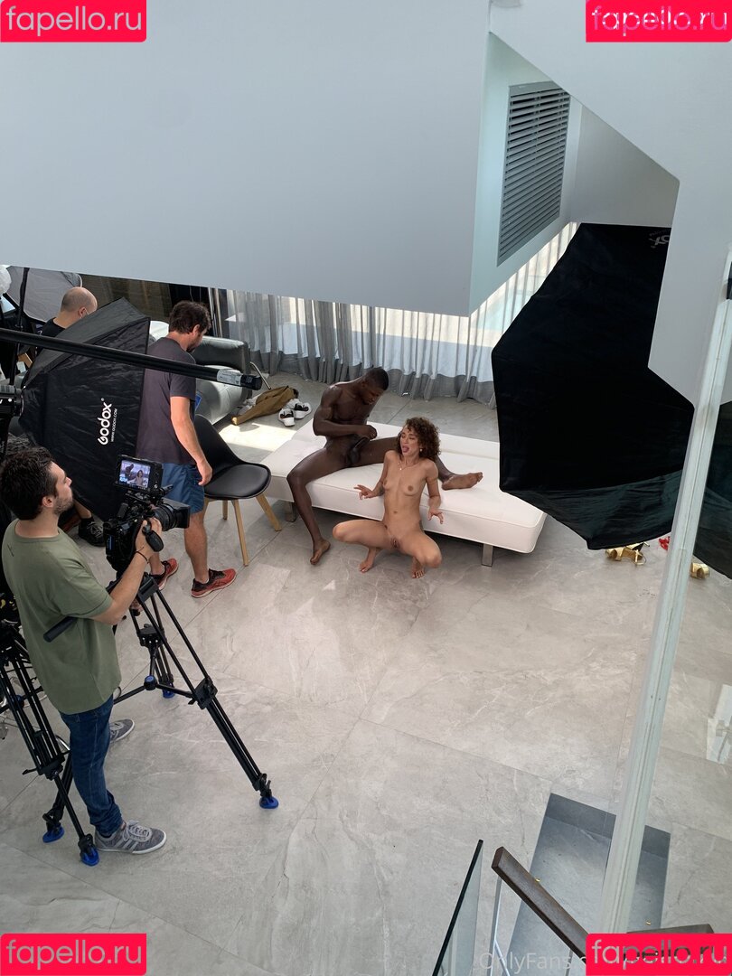 Geisha Kyd Onlyfans Photo Gallery 