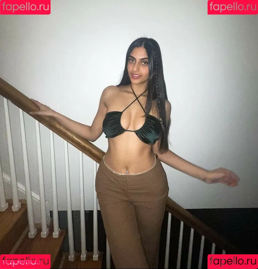 Happy Barot Onlyfans Photo Gallery 