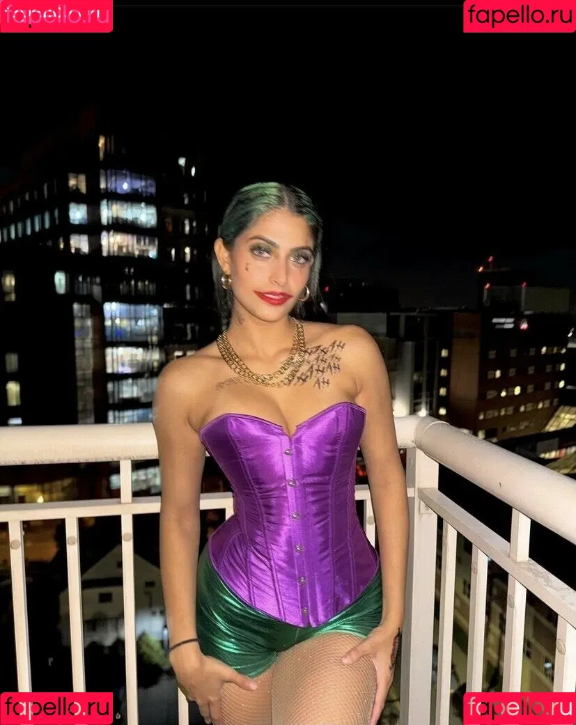 Happy Barot Onlyfans Photo Gallery 