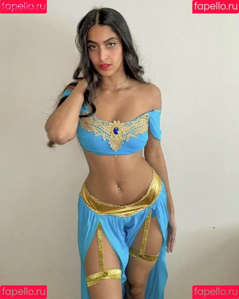 Happy Barot Onlyfans Photo Gallery 