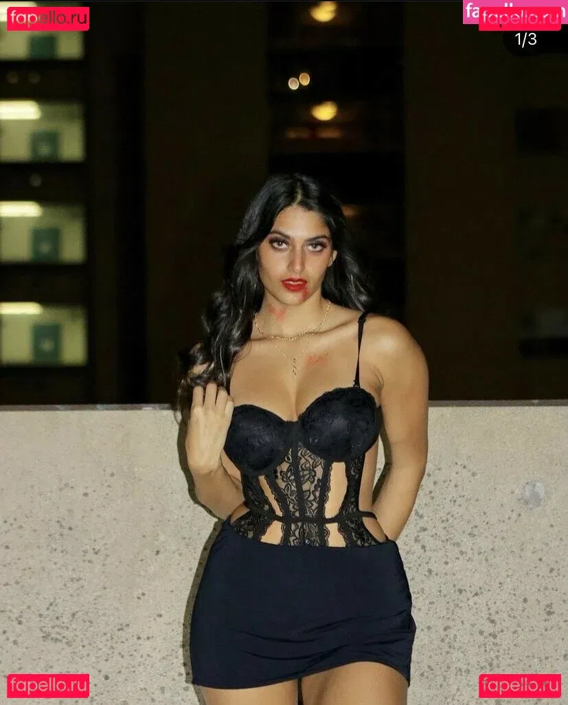 Happy Barot Onlyfans Photo Gallery 