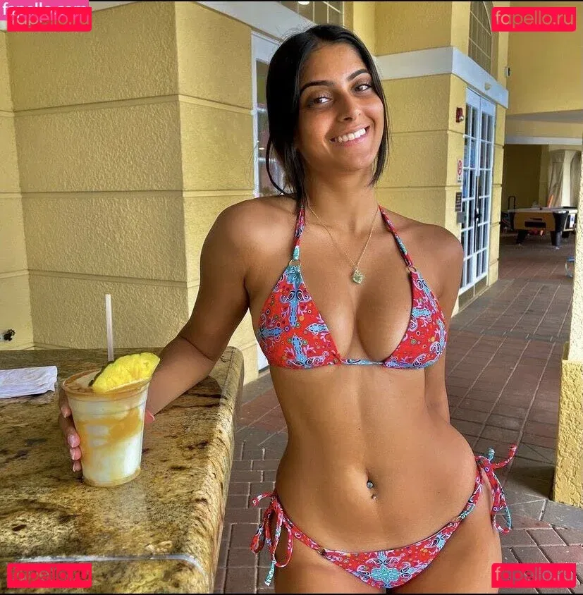 Happy Barot Onlyfans Photo Gallery 