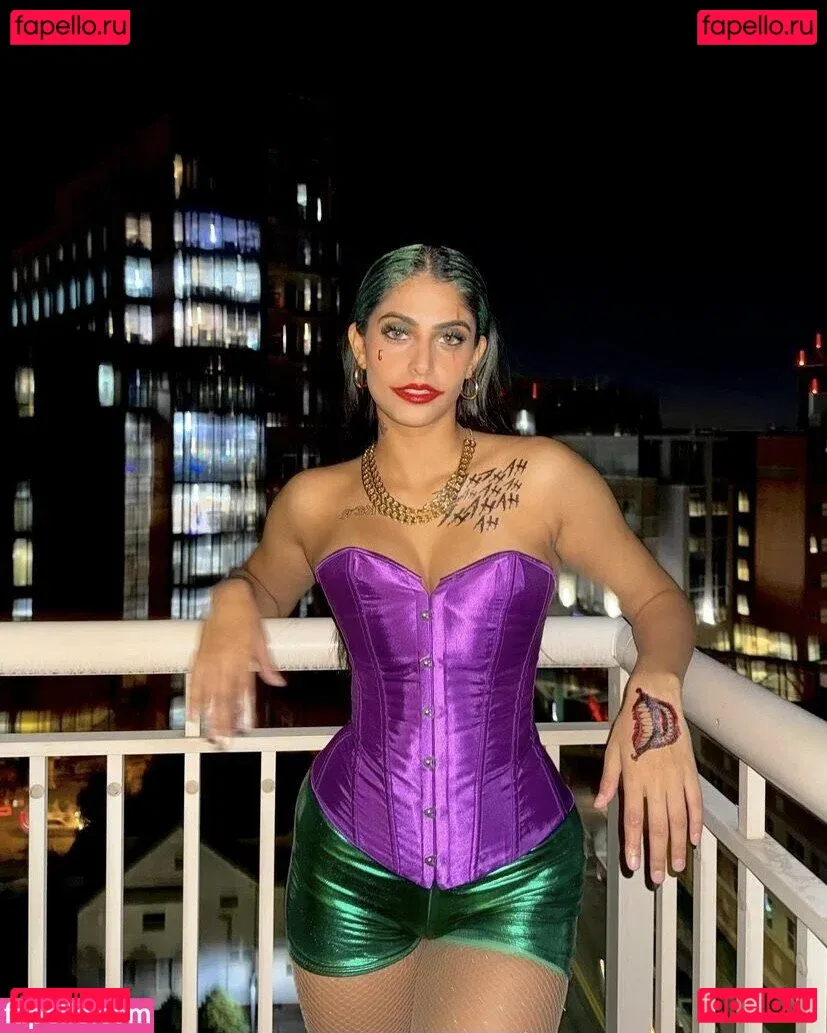 Happy Barot Onlyfans Photo Gallery 