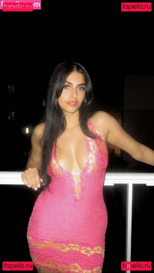 Happy Barot Onlyfans Photo Gallery 