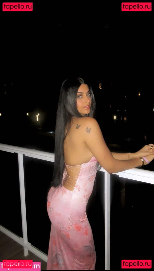 Happy Barot Onlyfans Photo Gallery 