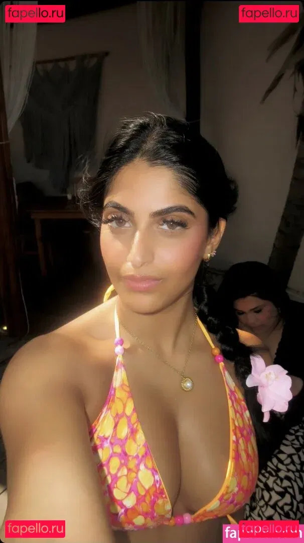 Happy Barot Onlyfans Photo Gallery 