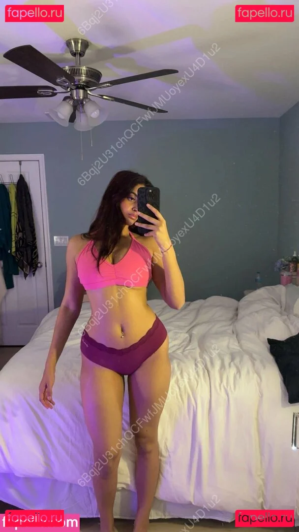 Happy Barot Onlyfans Photo Gallery 