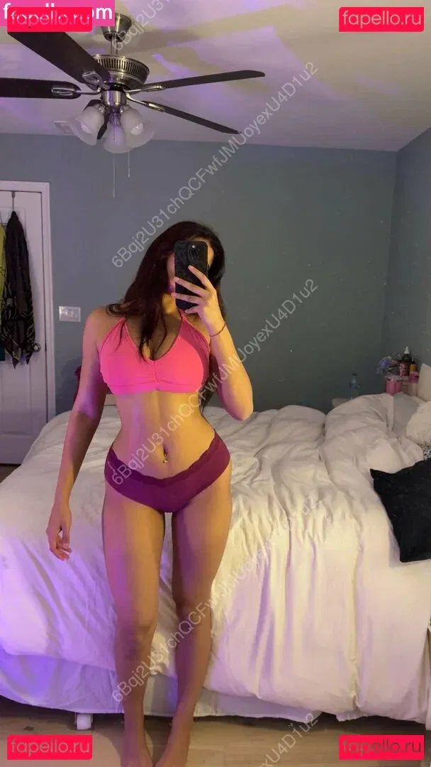 Happy Barot Onlyfans Photo Gallery 