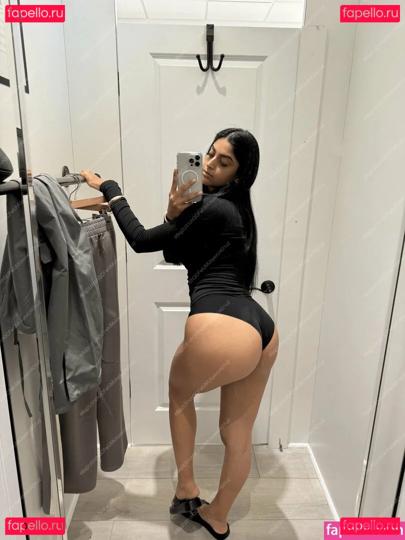 Happy Barot Onlyfans Photo Gallery 