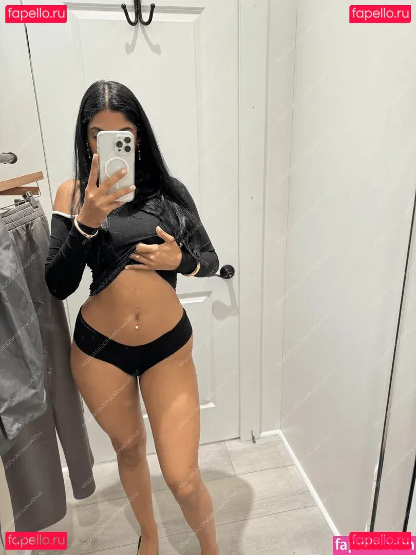 Happy Barot Onlyfans Photo Gallery 