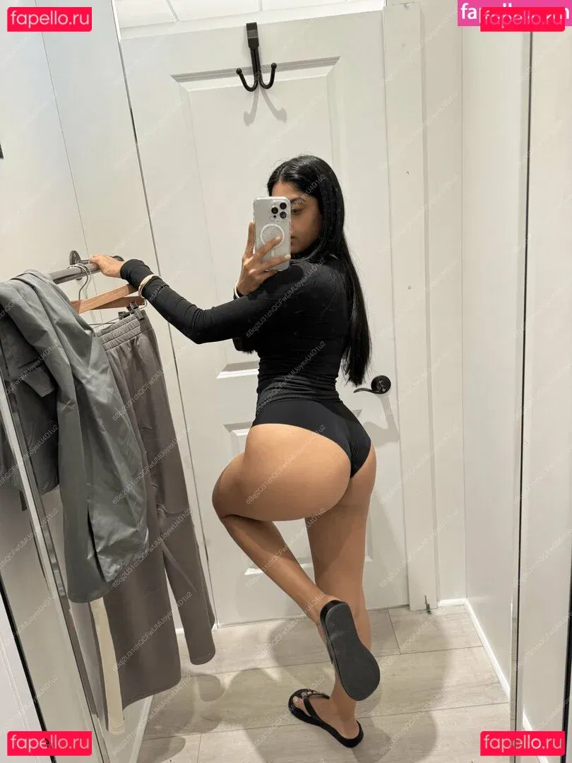 Happy Barot Onlyfans Photo Gallery 