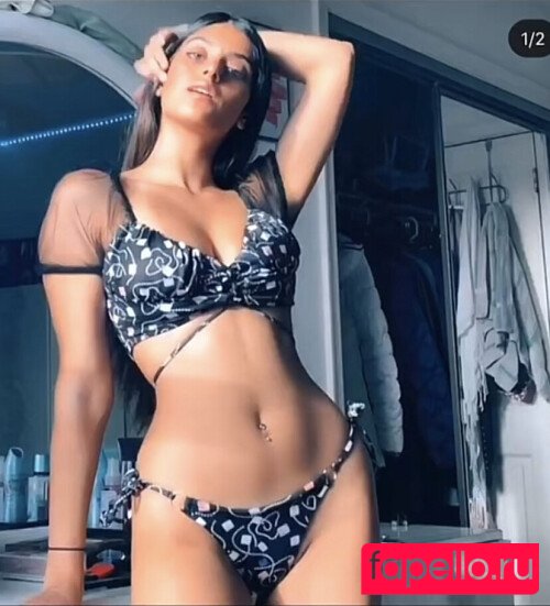 Happy Barot Onlyfans Photo Gallery 