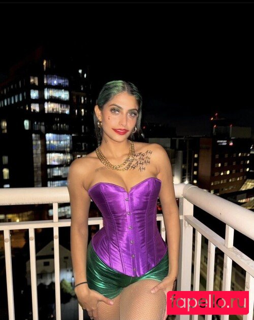 Happy Barot Onlyfans Photo Gallery 