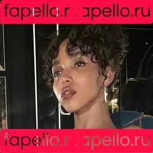 FKA Twigs Onlyfans Photo Gallery 