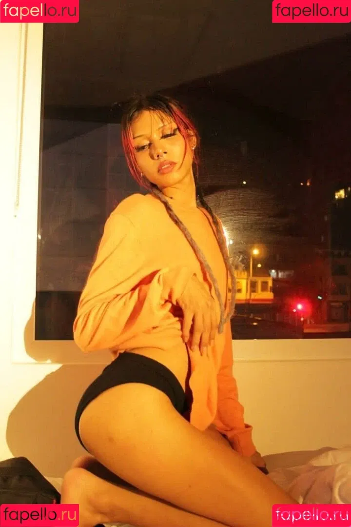 FKA Twigs Onlyfans Photo Gallery 