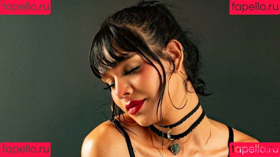 FKA Twigs Onlyfans Photo Gallery 