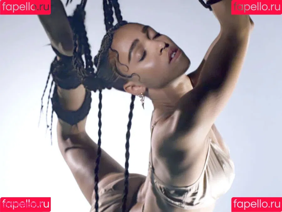 FKA Twigs Onlyfans Photo Gallery 
