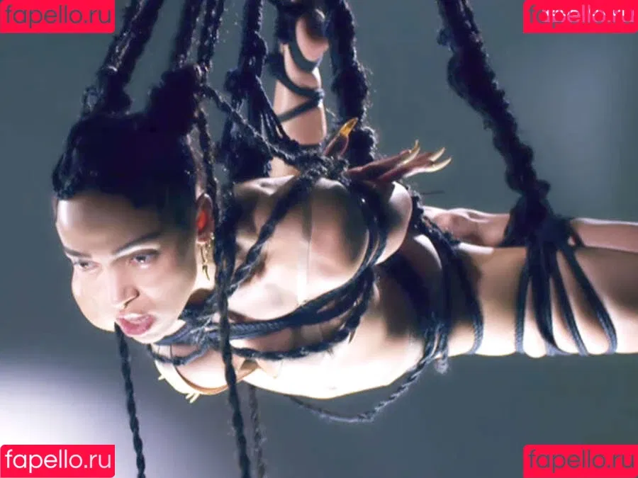 FKA Twigs Onlyfans Photo Gallery 