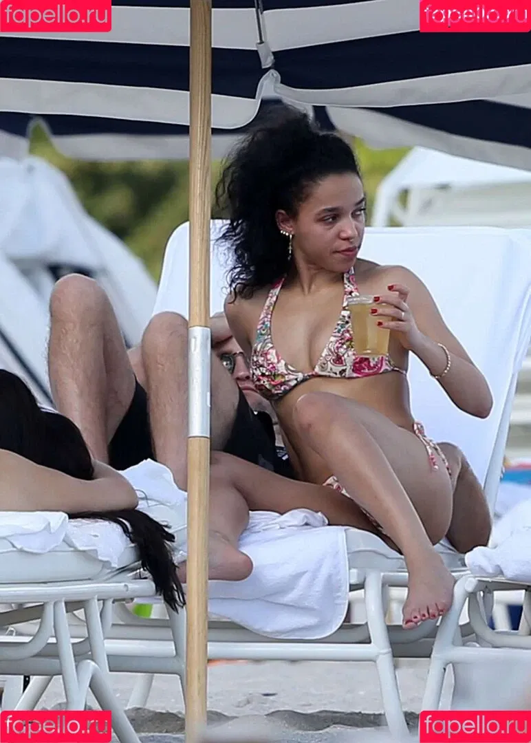 FKA Twigs Onlyfans Photo Gallery 