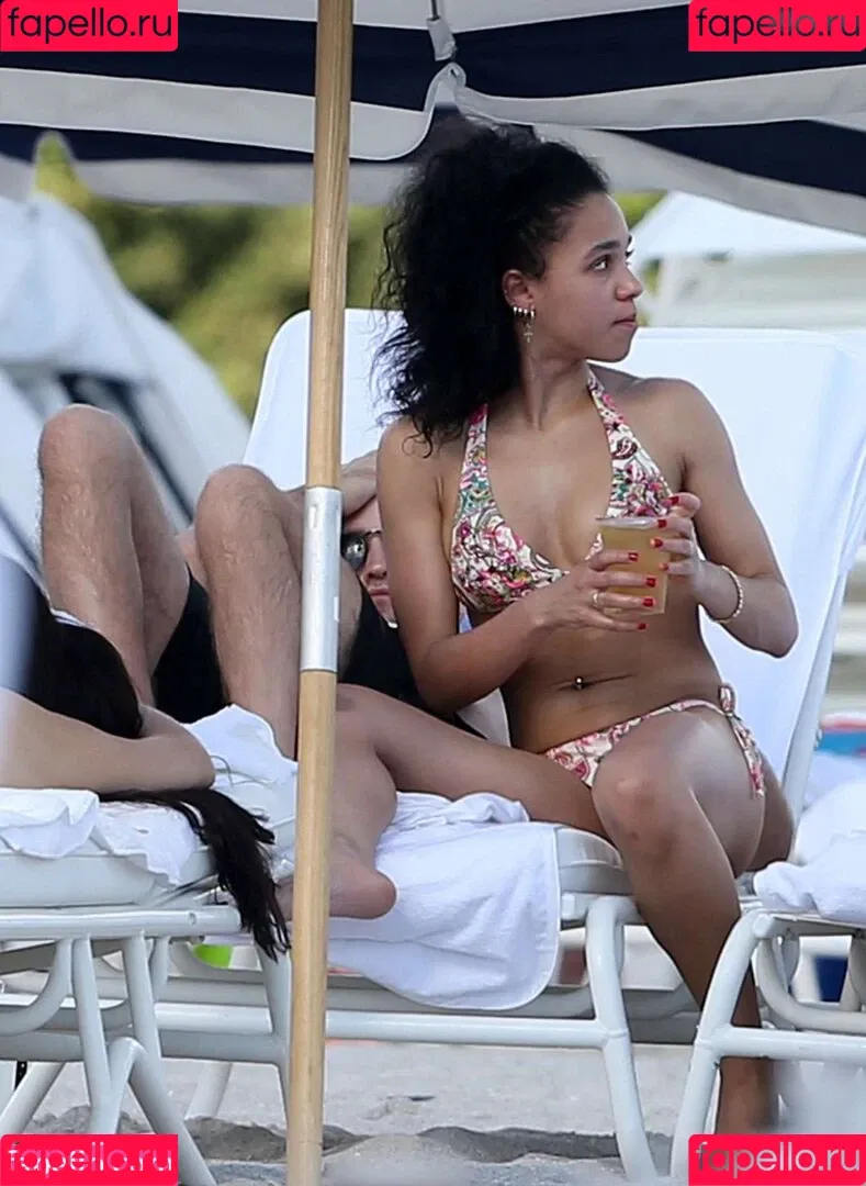 FKA Twigs Onlyfans Photo Gallery 