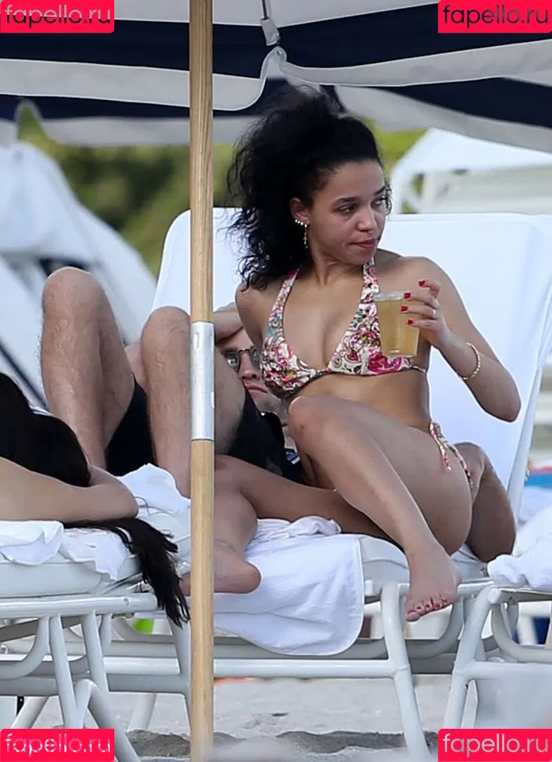 FKA Twigs Onlyfans Photo Gallery 